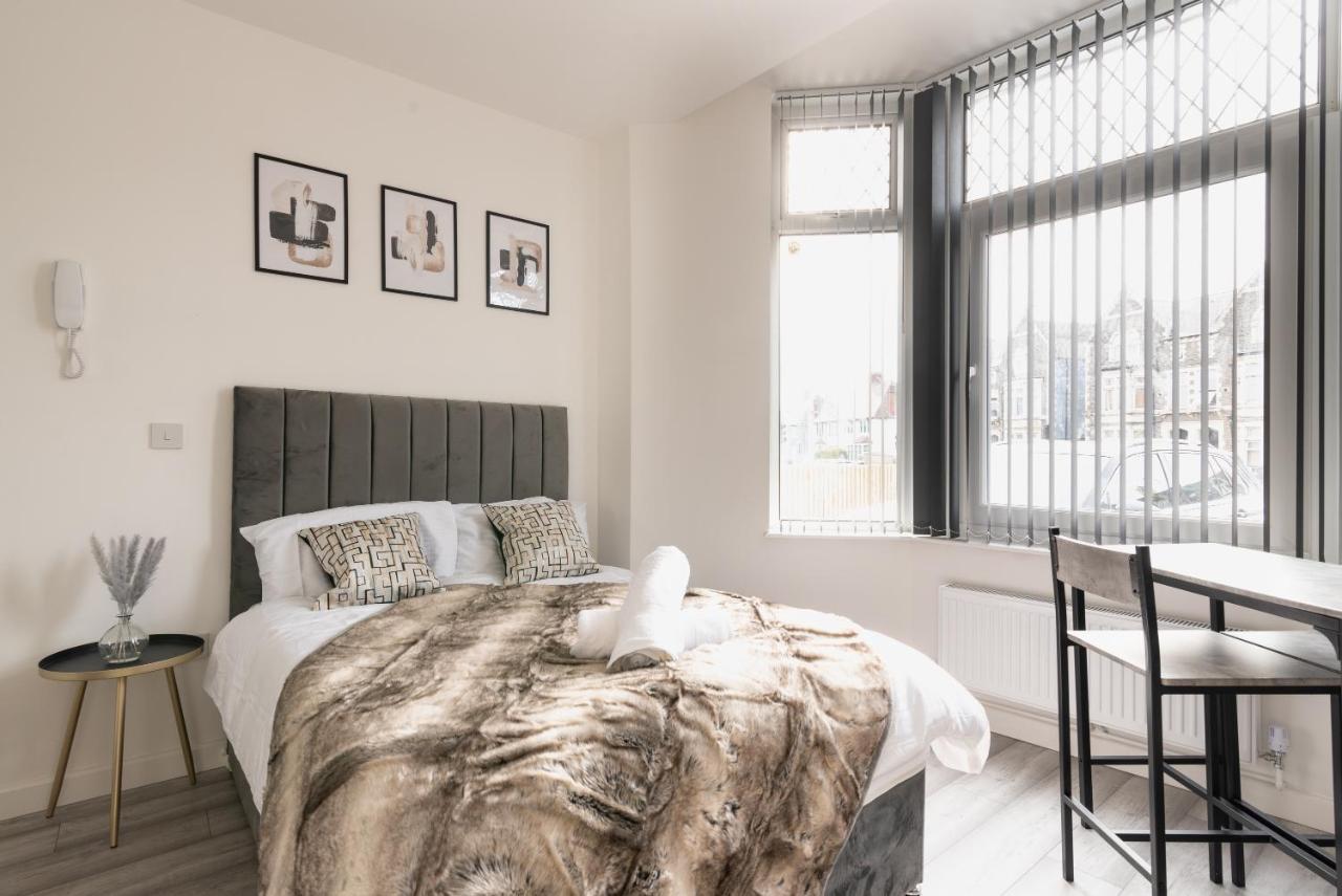 Exquisite Cardiff Apartments- With Garden Lounge & Games Room Exterior foto