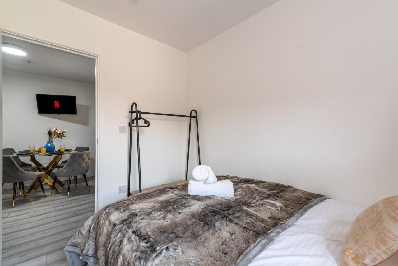 Exquisite Cardiff Apartments- With Garden Lounge & Games Room Exterior foto