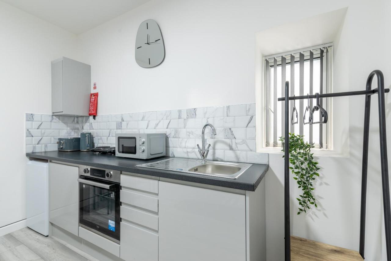 Exquisite Cardiff Apartments- With Garden Lounge & Games Room Exterior foto